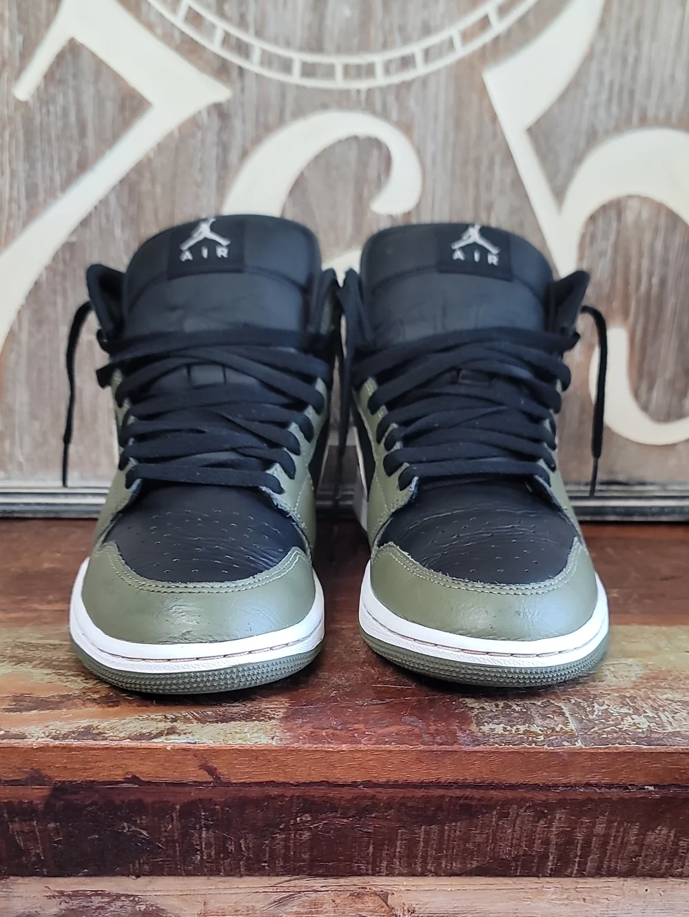 Nike Air Jordan 1 Mid 